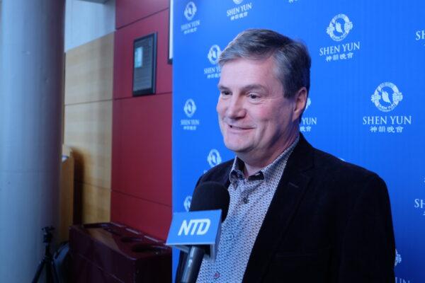 Cameron Strong, CEO of Invis/Mortgage Intelligence, attended Shen Yun Performing Arts in Mississauga on Jan. 12, 2020, and said he would wholeheartedly recommend seeing the show. (NTD Television)