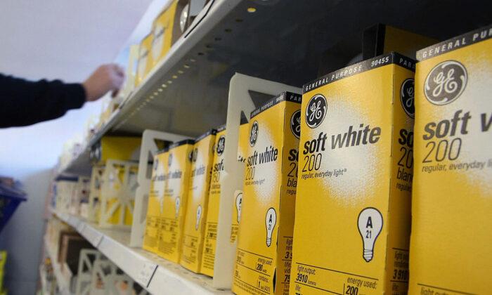 Biden Admin Outlaws Incandescent Light Bulbs, Accelerating Transition to LEDs