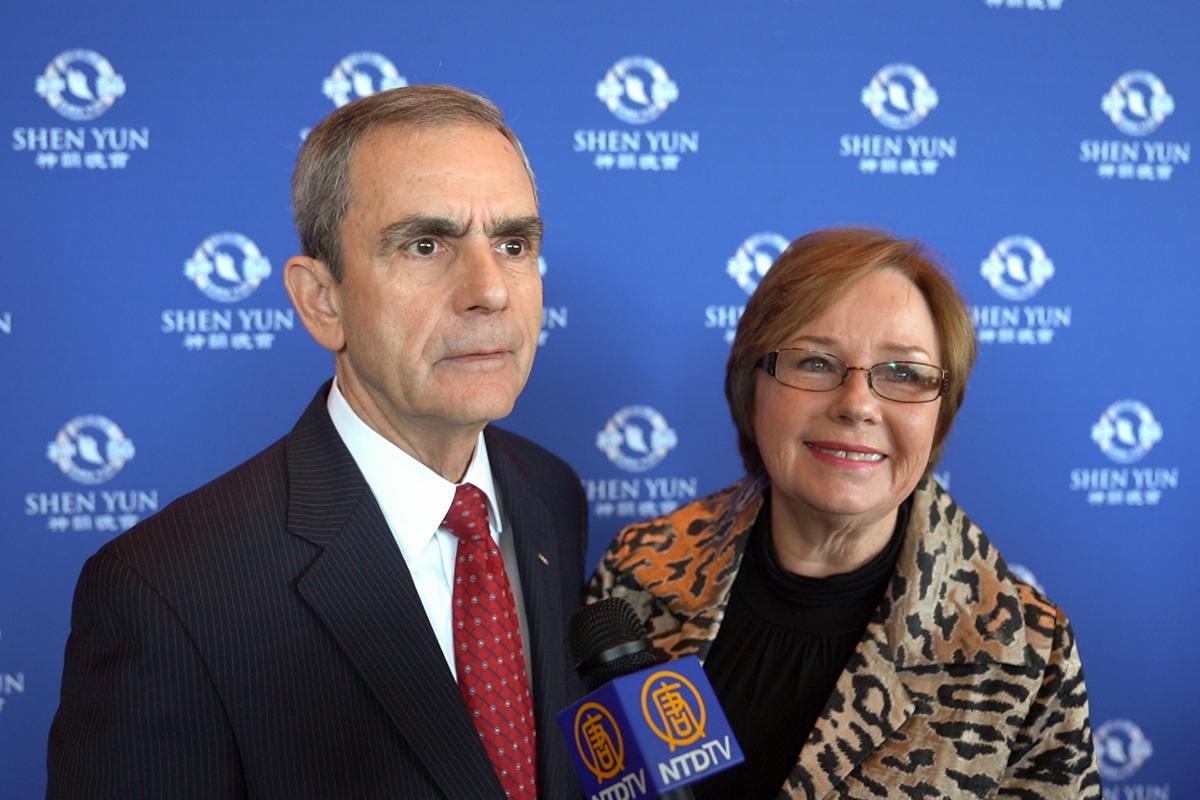 Retired Colonel, Author, and Speaker Saw Brotherhood, Beauty in Shen Yun