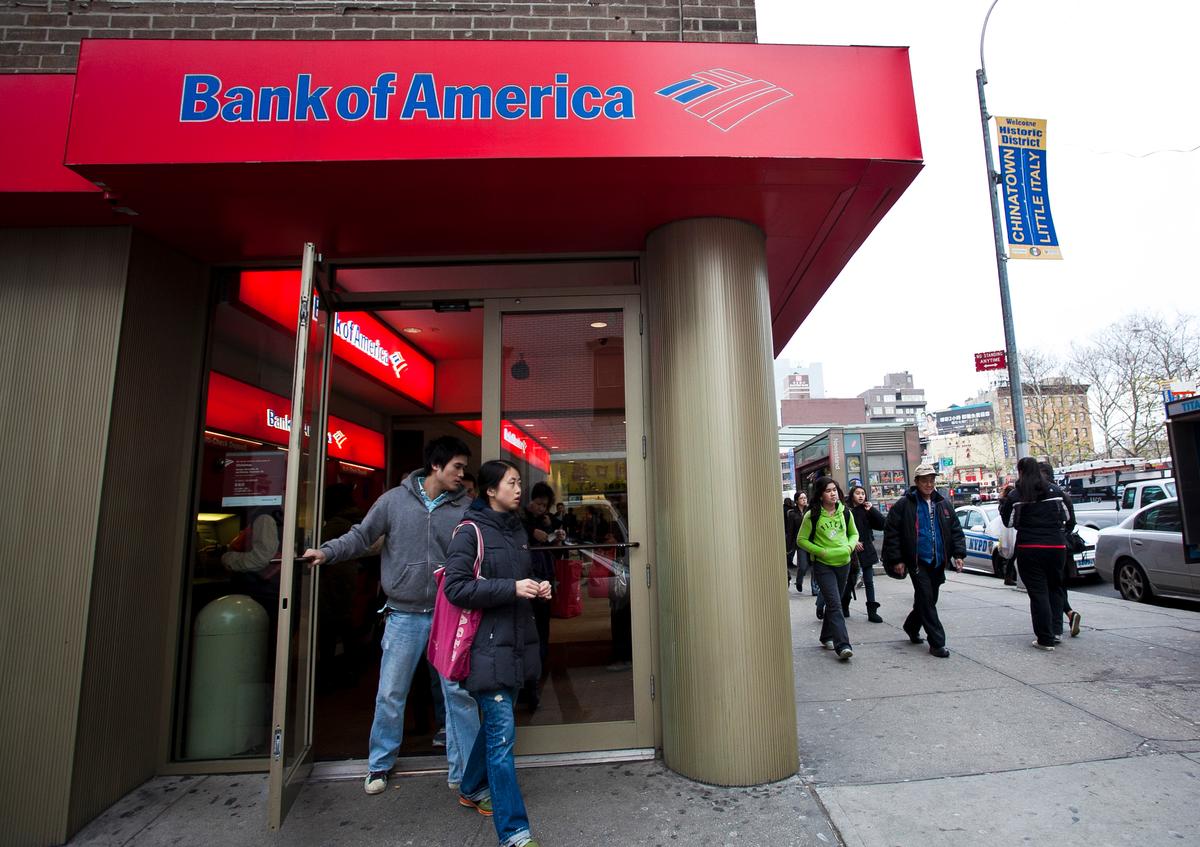 Bank of America in Manhattan, New York on Dec. 15, 2011. (The Epoch Times)