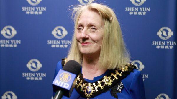 Councillor Dylan Brown, Mayor of London Borough Hammersmith & Fulham, attended Shen Yun Performing Arts at the Eventim Apollo on Jan. 17, 2020. (NTDTV)