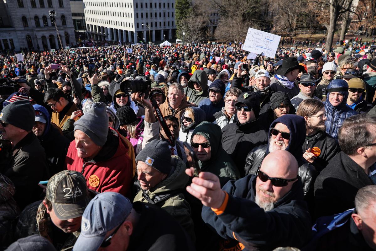 Thousands of Second Amendment advocates converge at the Virginia State Capitol in Richmond on Jan. 20, 2020. (Samira Bouaou/The Epoch Times)