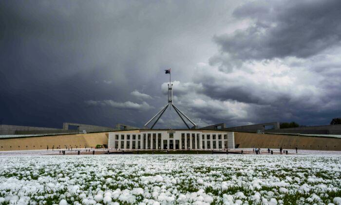 Golf Ball-Sized Hailstones Pelt Australia’s Capital in Major Storm
