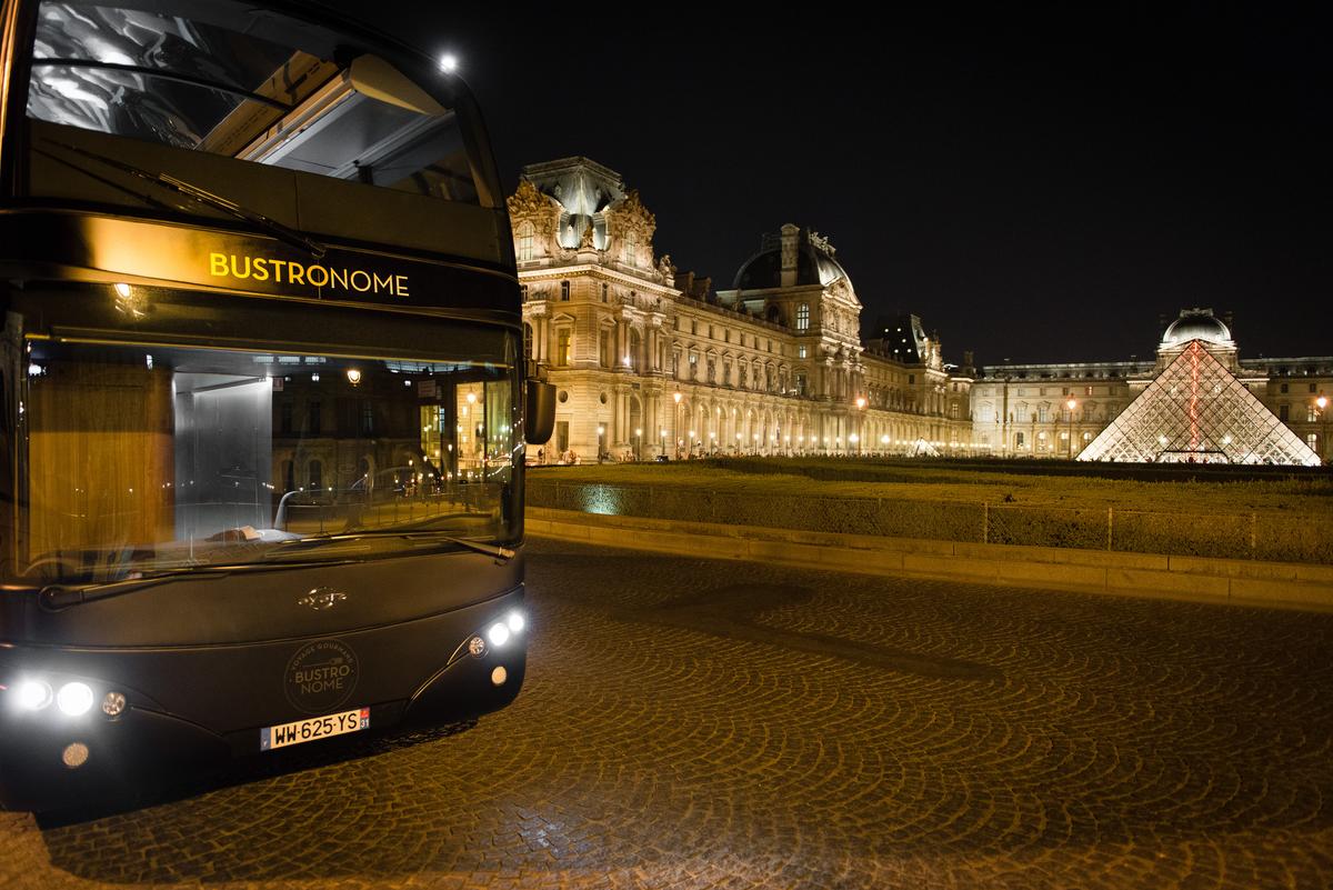 The sights include the Louvre Museum. (Courtesy of Bustronome)