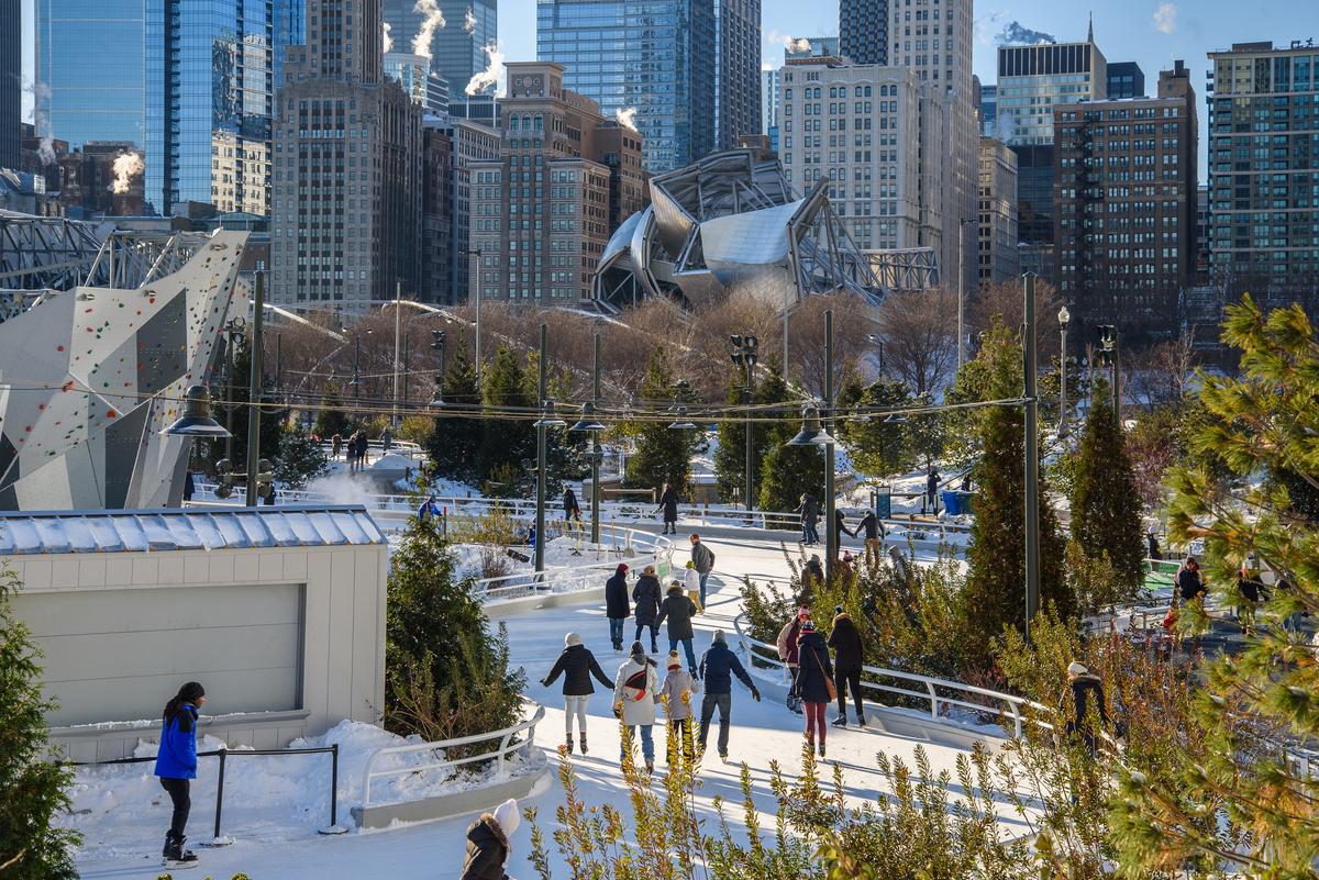 Ice skating at Maggie Daley Park. (Courtesy of Choose Chicago)