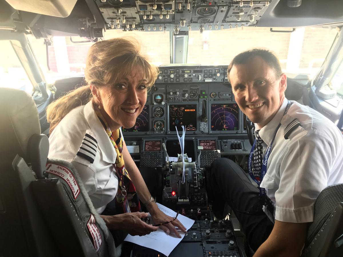 Shults on her first flight after Flight 1380, with First Officer Chris Hall on May 16, 2018. (Courtesy of Tammie Jo Shults)