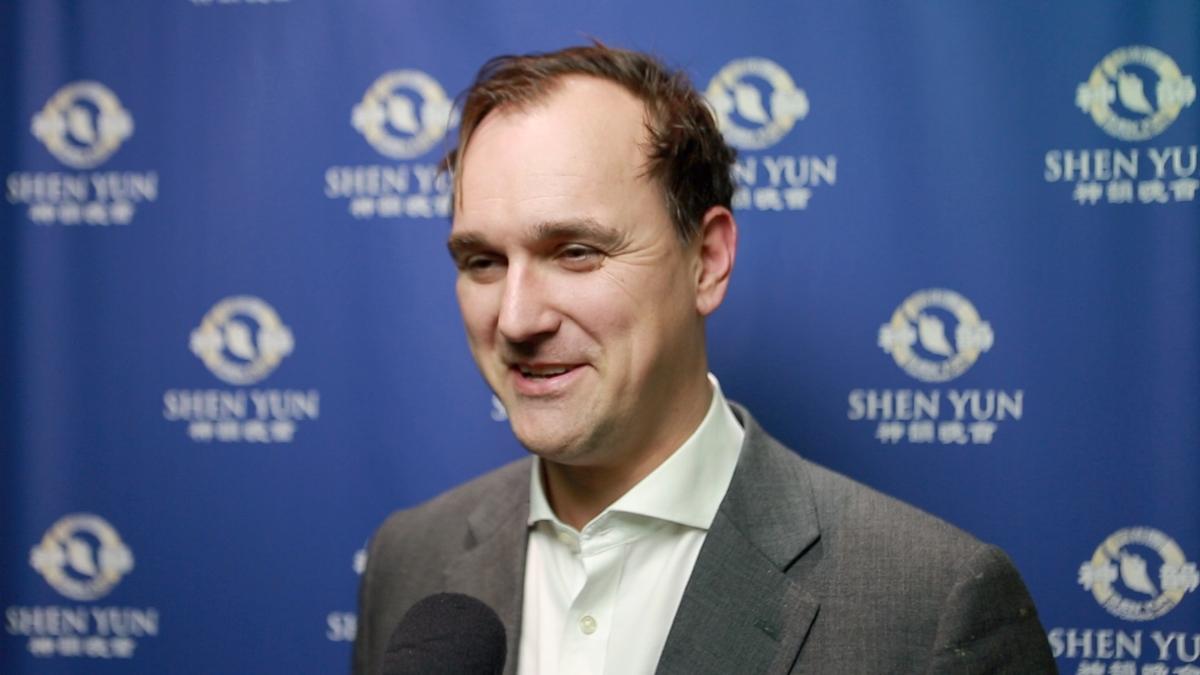 Londoner Supports Shen Yun’s Promotion of Traditional Chinese Culture
