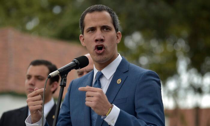 Why Guaido’s Camp Has Been Unable to Unseat Maduro