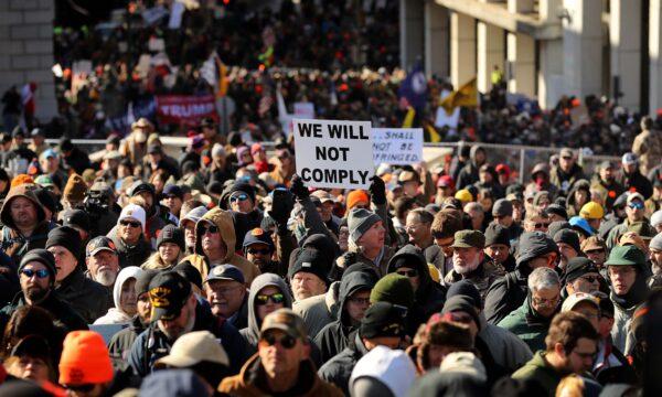 Thousands of gun rights advocates attend a rally organized by The Virginia Citizens Defense League on Capitol Square near the state capital building in Richmond, Va., on Jan. 20, 2020. (Chip Somodevilla/Getty Images)