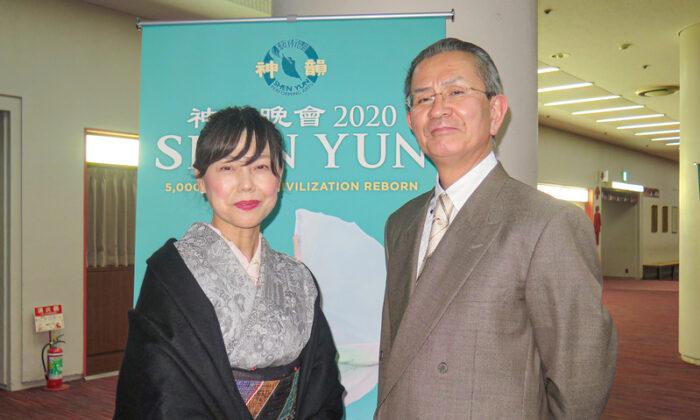 Japanese High School Principal and His Wife Perceive Divine Beings in Shen Yun Performance