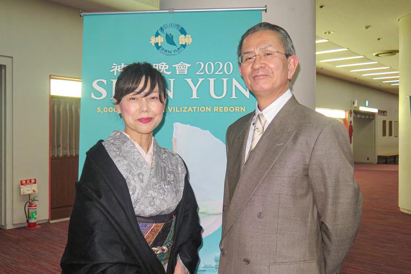 Japanese High School Principal and His Wife Perceive Divine Beings in Shen Yun Performance