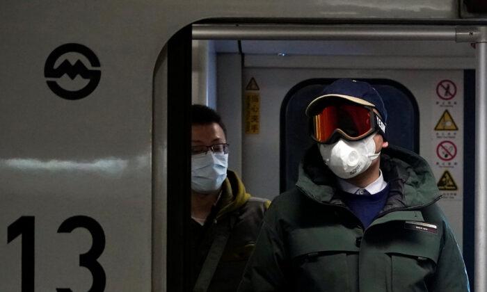 Passengers Screened at Boston Airport for China Virus