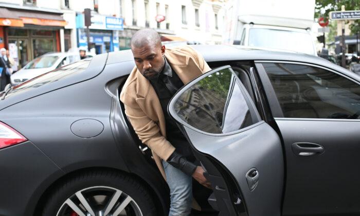 Kanye West Stops His $200k Lamborghini and Sends Bodyguard to Help Homeless Veteran on the Street