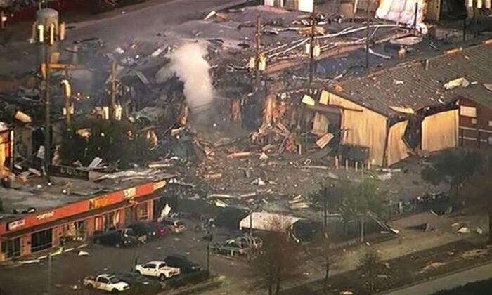 Explosion Reported at Houston Manufacturing Business, 2 Dead