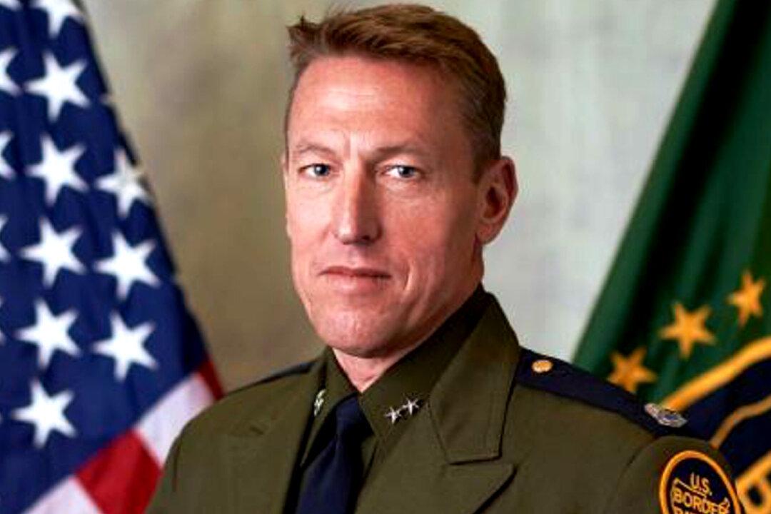 Southern Border Crisis a Threat to National Security: Former US Border Patrol Chief