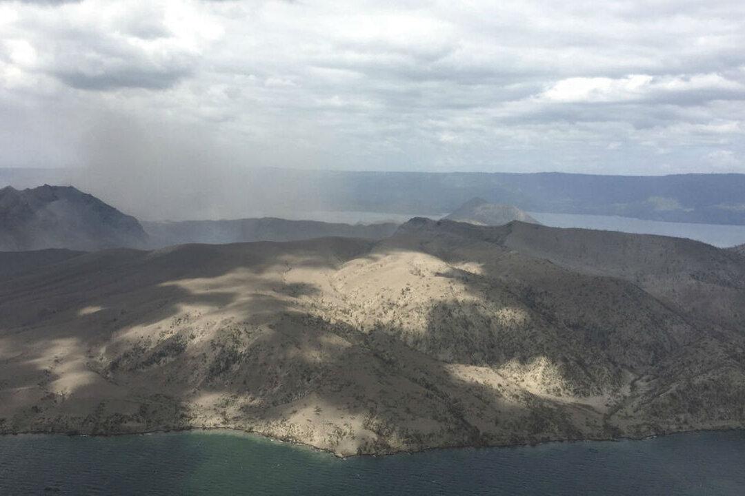 Philippines Volcano Emits ‘Voluminous’ Plumes, Could Erupt Again: Researchers