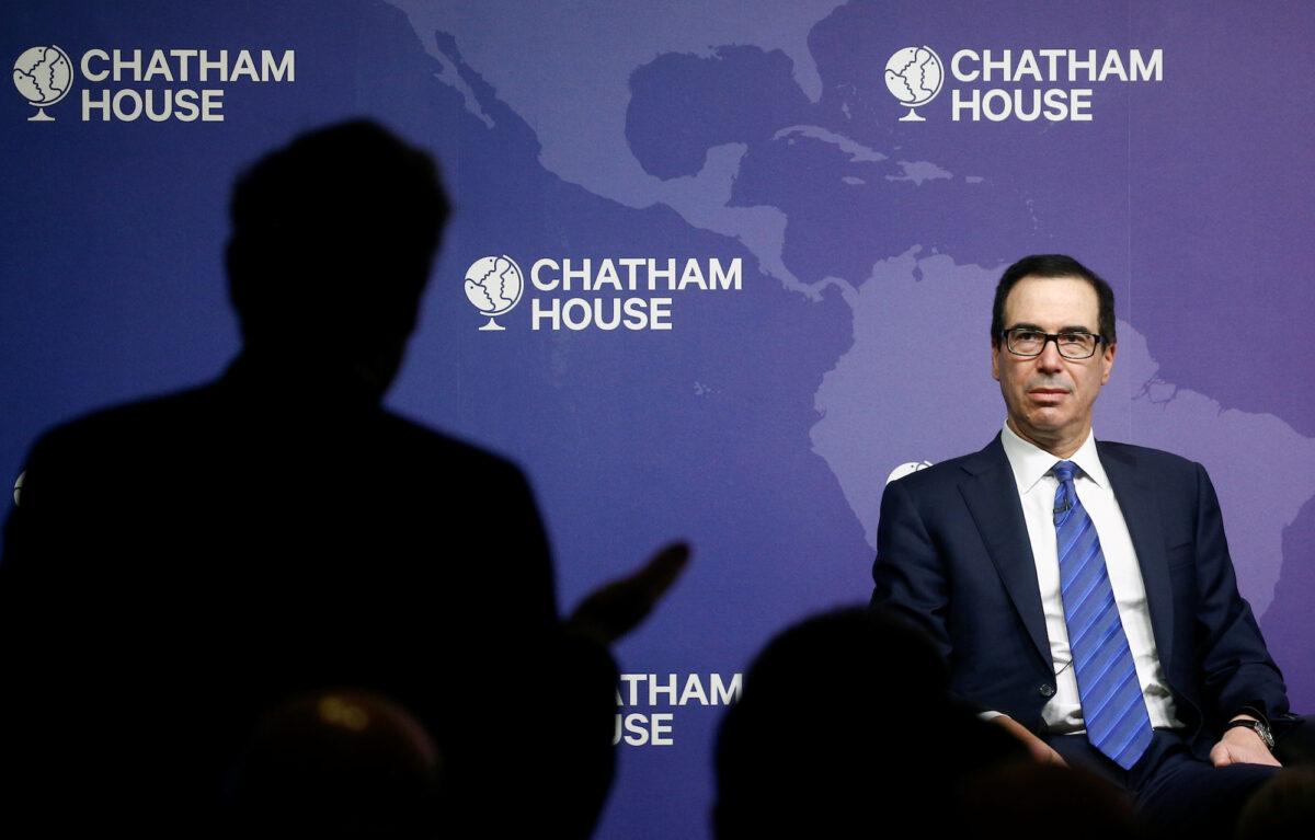U.S. Treasury Secretary Steven Mnuchin speaks at Chatham House in London, UK, on Jan. 25, 2020. (Reuters/Henry Nicholls)