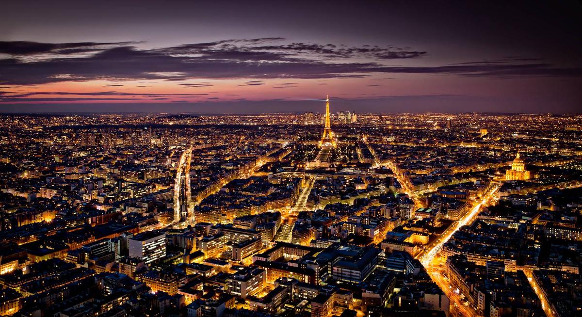 Paris by night. (Serge Ramelli/<a href="https://www.photoserge.com/">PhotoSerge.com</a>)