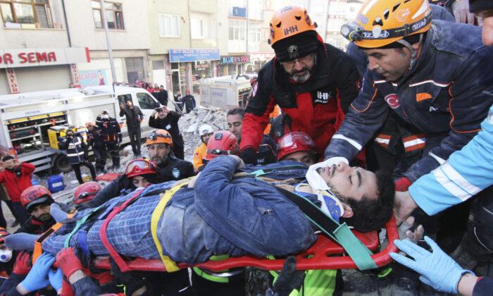 Turkish Rescuers Find Last Quake Victims; Death Toll Rises to 41
