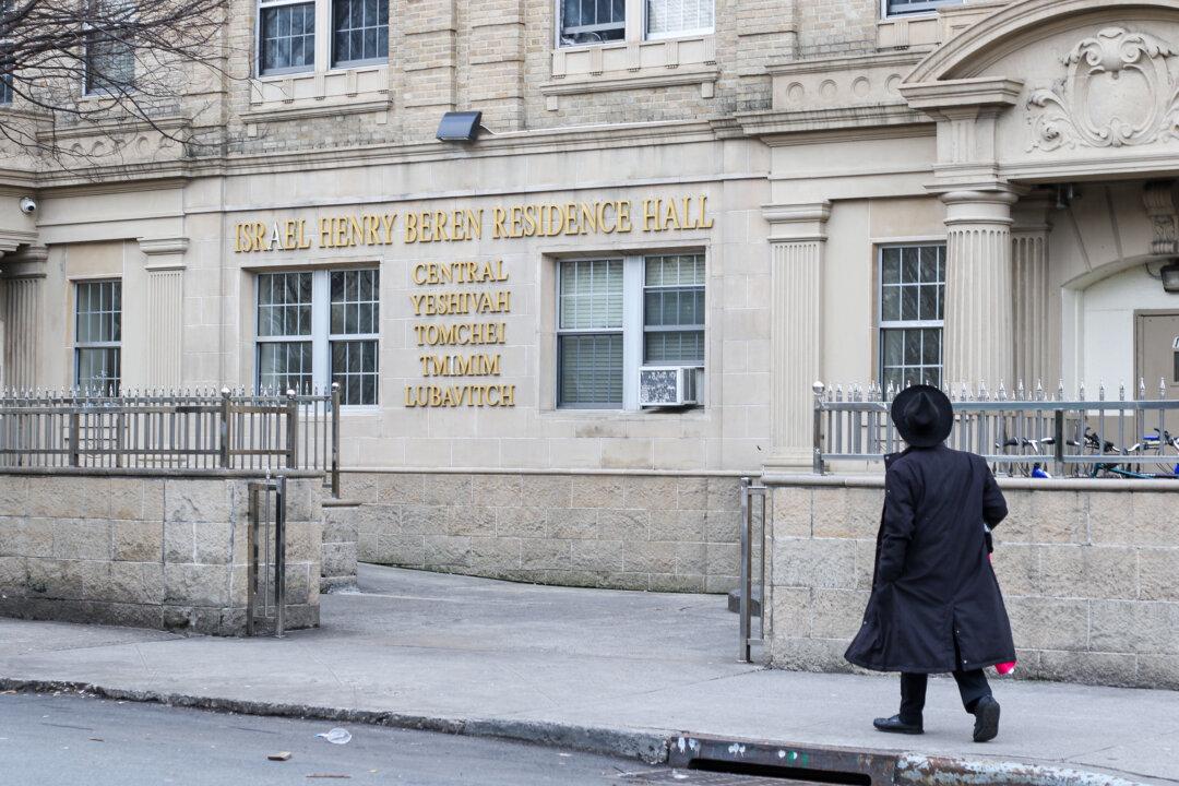 Pakistani on Canadian Student Visa Pleads Guilty in US for Mass Shooting Plot Targeting Jewish People