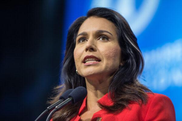 Then-Democratic presidential candidate Tulsi Gabbard speaks in New Hampshire in a file photograph. (Scott Eisen/Getty Images)