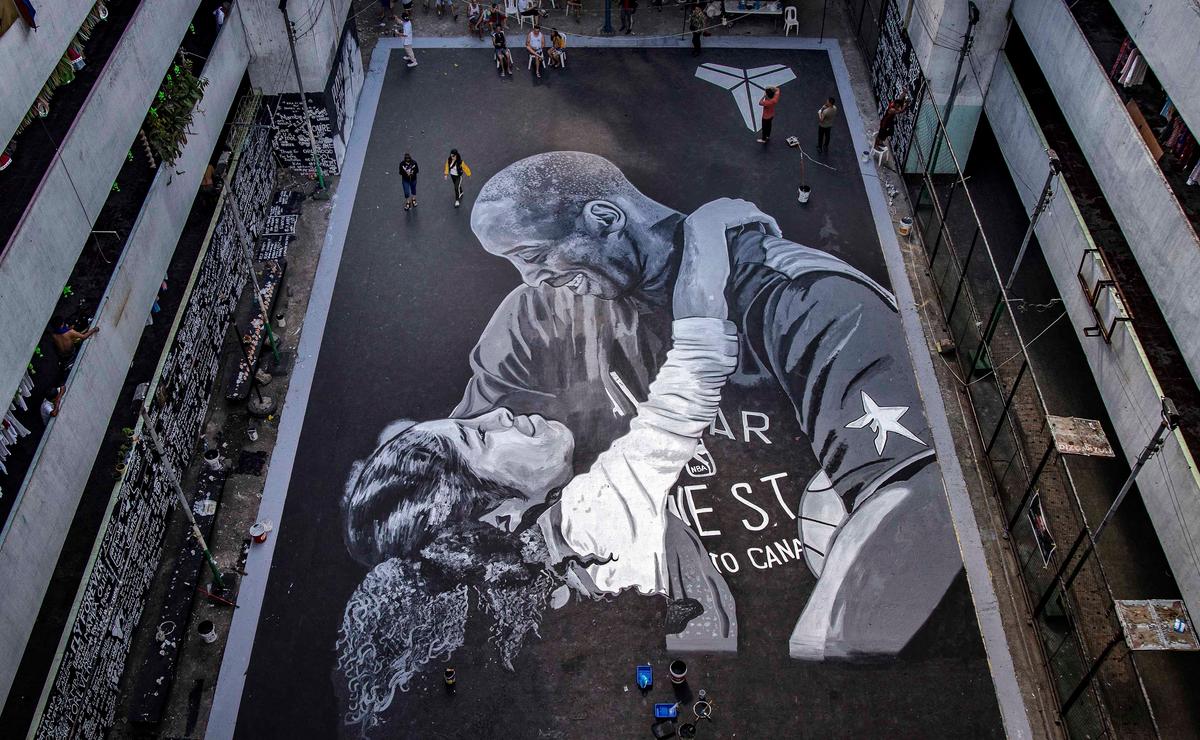 Kobe Bryant Showed Us Three Ways to Be an Excellent Dad