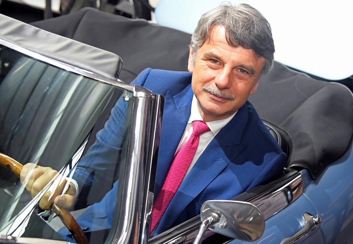 Jaguar Land Rover Boss to Step Down in September