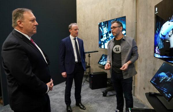 U.S. Secretary of State Mike Pompeo and Britain's Foreign Secretary Dominic Raab visit Epic Games Lab in London on Jan. 30, 2020. (Kevin Lamarque/WPA Pool/Getty Images)
