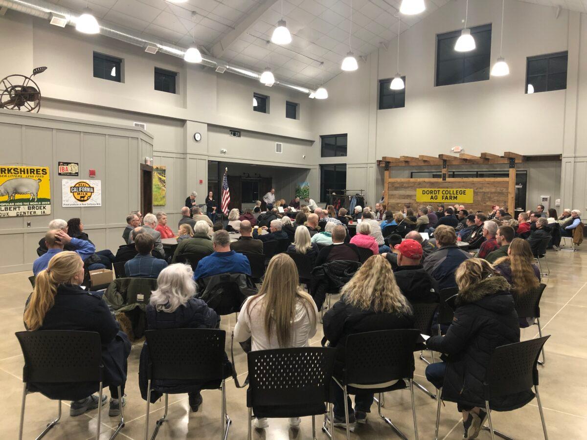 Republicans caucus in Sioux Center, Iowa on Feb. 3, 2020. More than 100 people showed up despite Party organizers expecting a much lower turnout. (Jacob Hall/The Epoch Times)