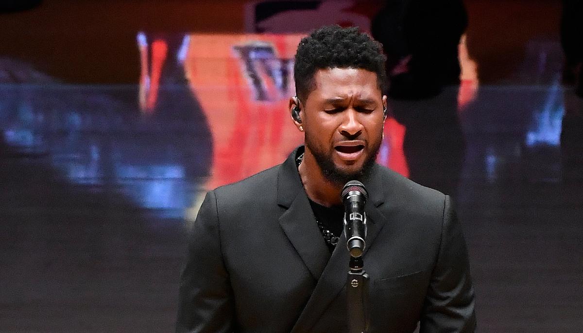 Usher Utters Heartrending ‘Amazing Grace’ Rendition at Lakers’ First Pregame Since Kobe Bryant’s Death