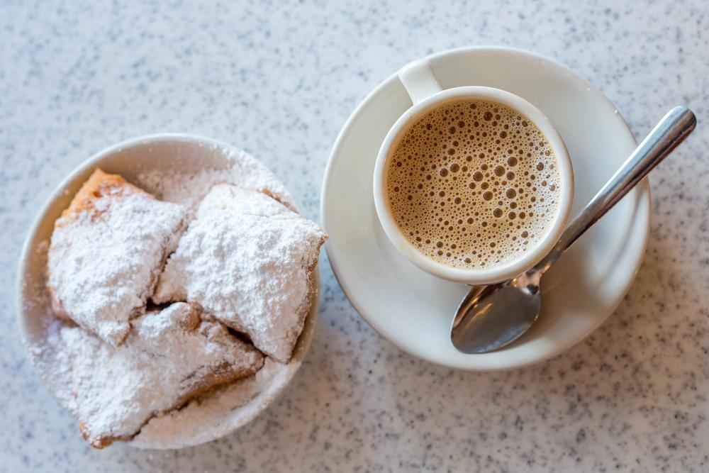Don't miss the beignets at the Café du Monde. (Shutterstock)