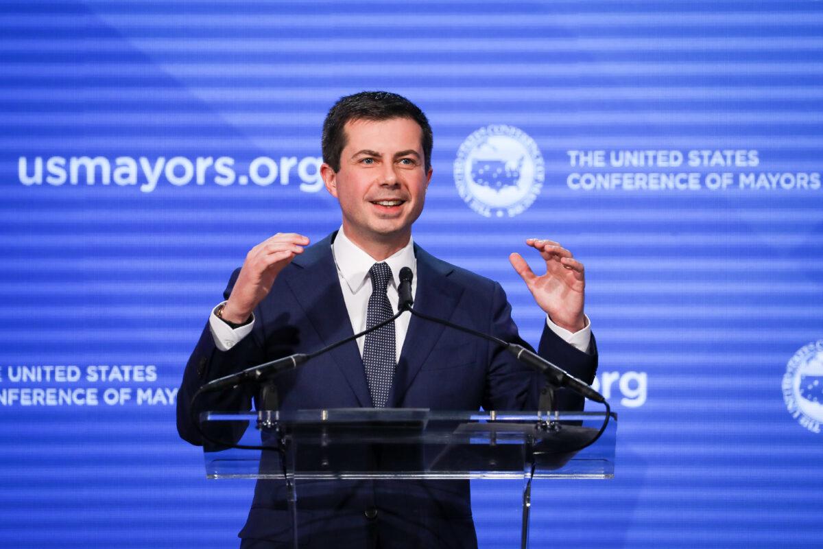 Former South Bend, Ind., mayor and 2020 presidential candidate Pete Buttigieg at the U.S. Conference of Mayors in Washington on Jan. 23, 2020. (Charlotte Cuthbertson/The Epoch Times)