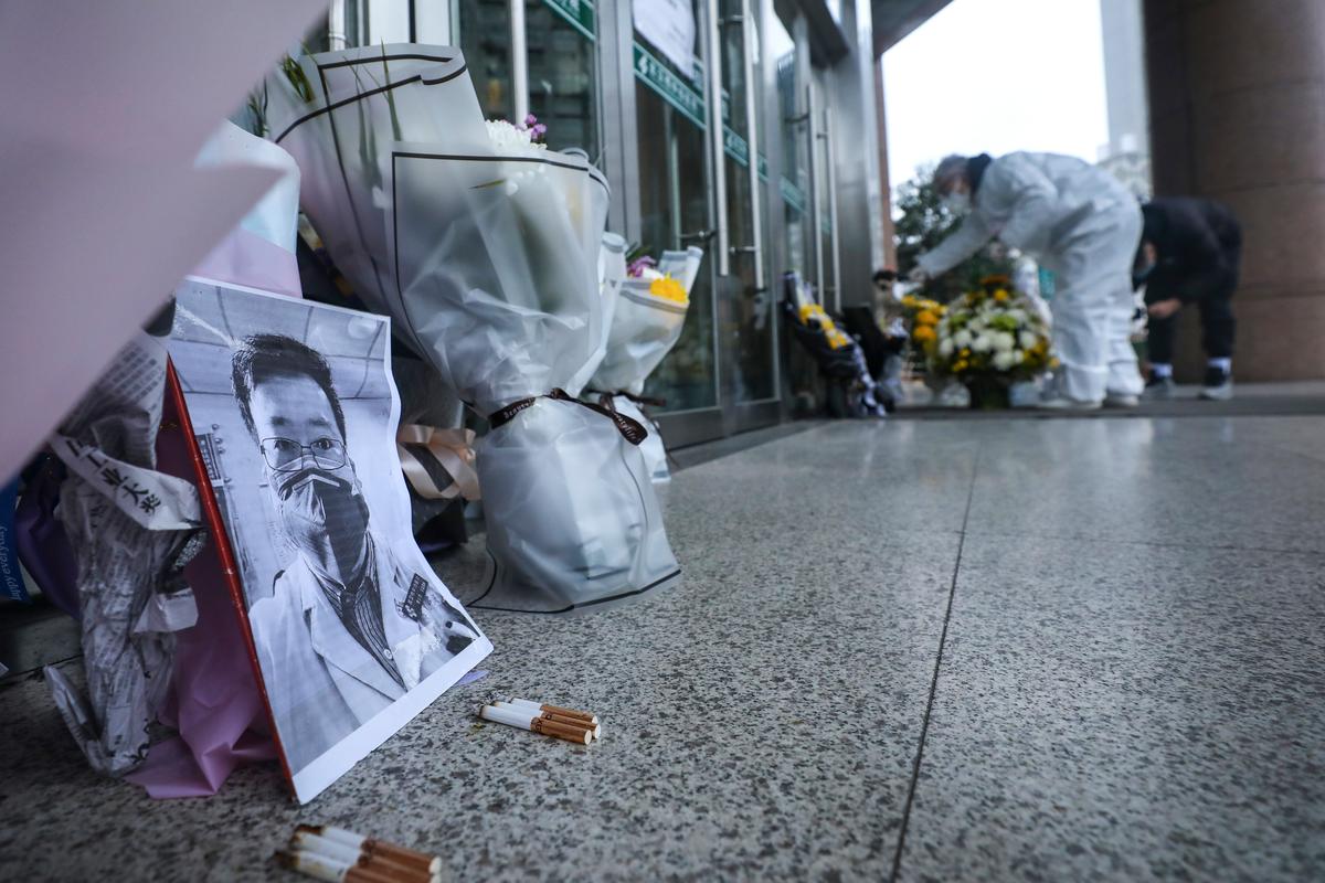 Doctor’s Death From Coronavirus Unleashes Mourning, Fury at Chinese Officials