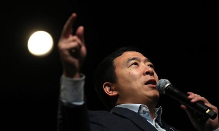 US Government ‘Decades Behind’ Understanding AI: Former Presidential Candidate Andrew Yang