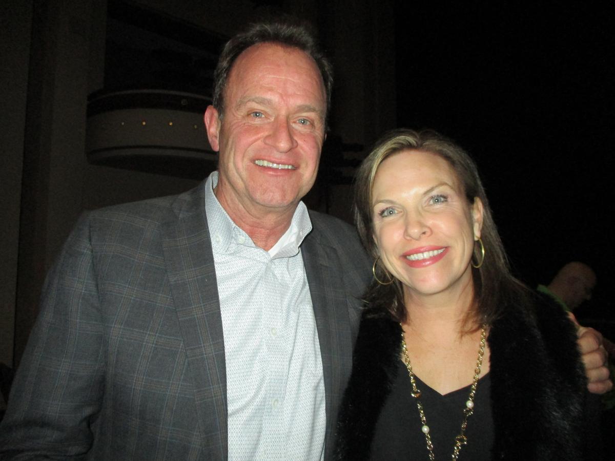 Bank CEO Encourages Everyone to Come to Shen Yun