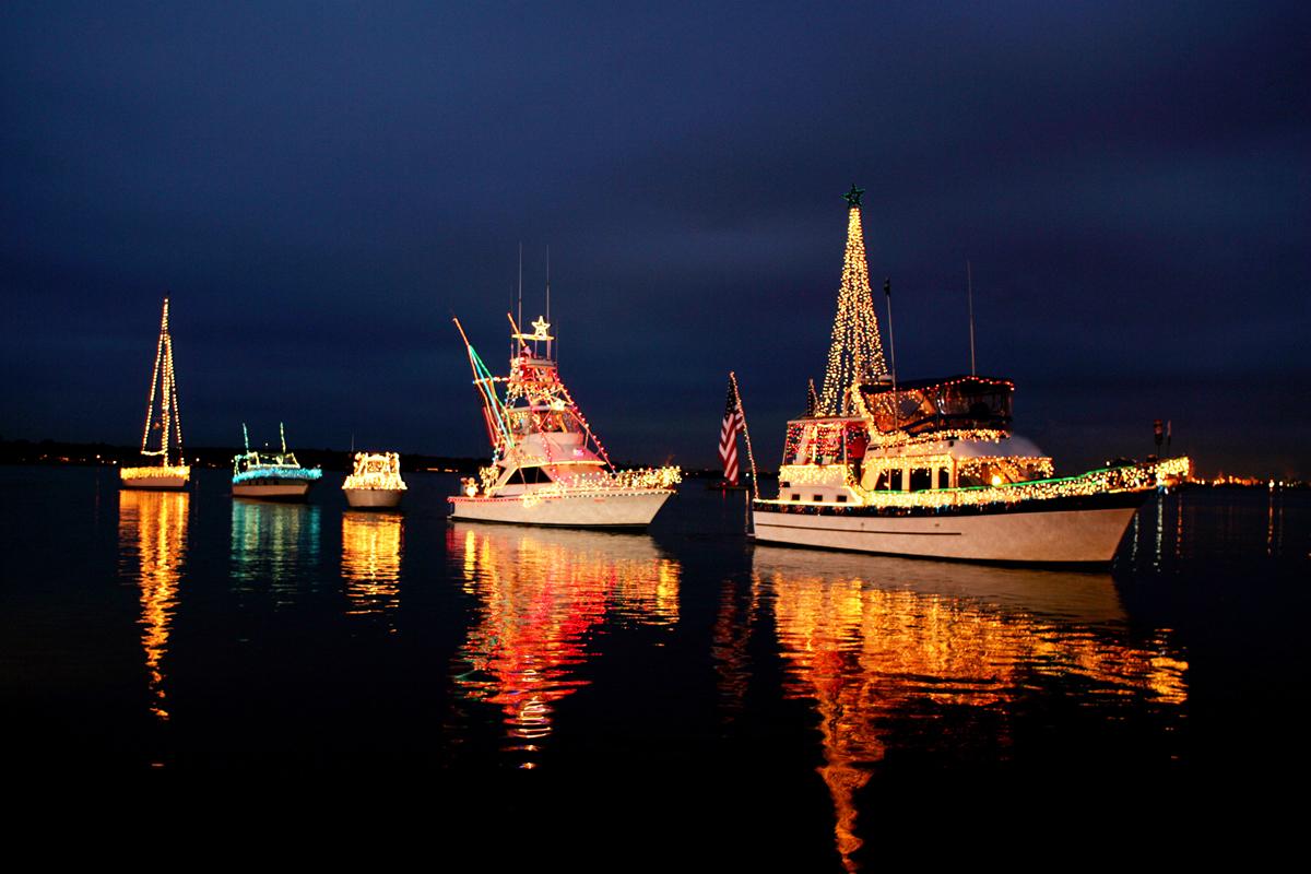 The Lighted Boat Parade on Lake Charles. (MonsoursPhotography.net)