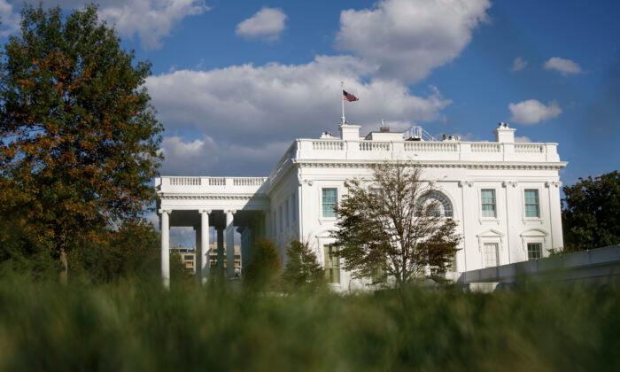 White House Correspondent Tests Positive for CCP Virus