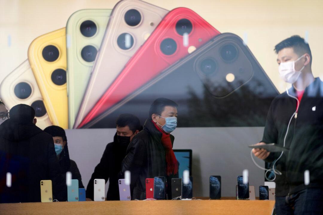 China’s First-Quarter Smartphone Sales May Halve Due to Coronavirus: Analysts