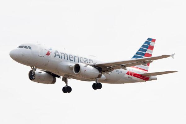 An Airbus 319 operated by American Airlines approaches for landing at Baltimore Washington International Airport near Baltimore, Md., on March 11, 2019. (Jim Watson/AFP via Getty Images)
