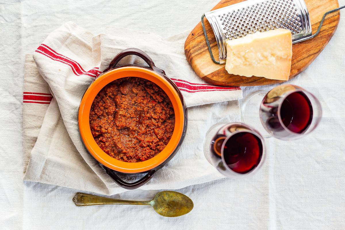 Sausage ragù makes a quick and clever alternative to the classic, long-simmered Sunday sauce. (Giulia Scarpaleggia)