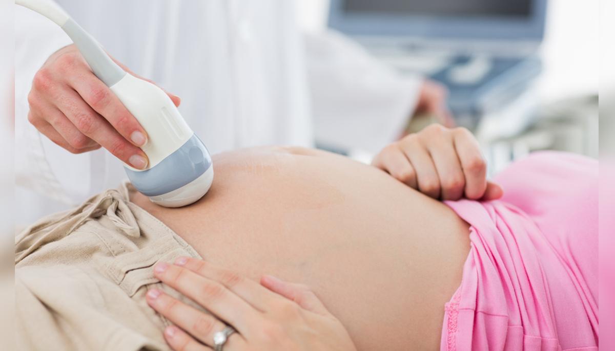 Mom-to-Be’s Ultrasound Video Shows Baby ‘Clapping Her Hands’ As Parents Sing Nursery Rhyme