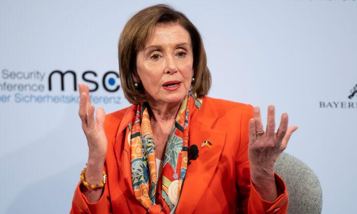 Pelosi Urges Countries to Steer Clear of Huawei for 5G