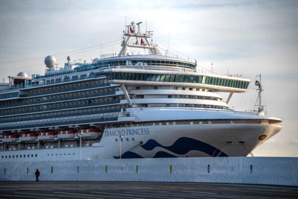 The Diamond Princess cruise ship sits docked at Daikoku Pier in quarantine in Yokohama, Japan on Feb. 7, 2020. (Carl Court/Getty Images)