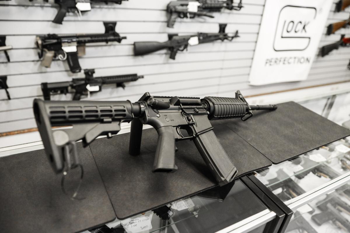 An AR-15 semi-automatic rifle at a gun shop in Richmond, Va., on Jan. 13, 2020. (Samira Bouaou/The Epoch Times)