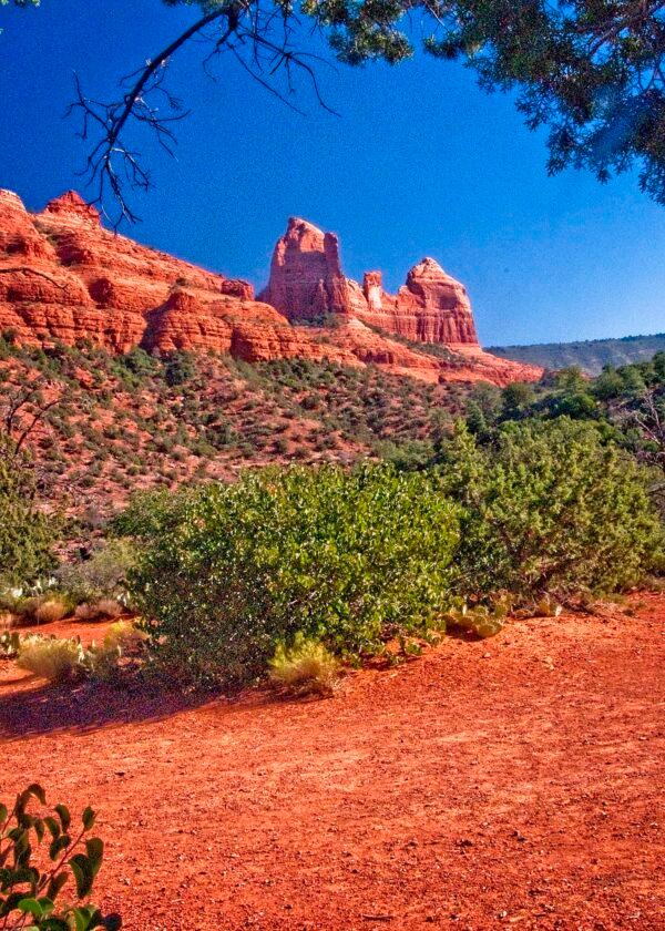 It’s easy to see why they call the Sedona area “Red Rock Country.” (Fred J. Eckert)
