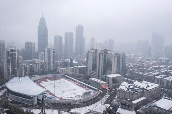 A general view of the city as snow falls in Wuhan, Hubei, China, on Feb. 15, 2020. (Getty Images)