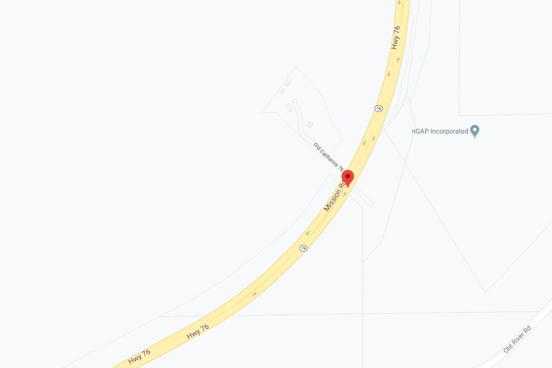 Charter Bus Rollover Kills 3, Injures 18 Outside San Diego