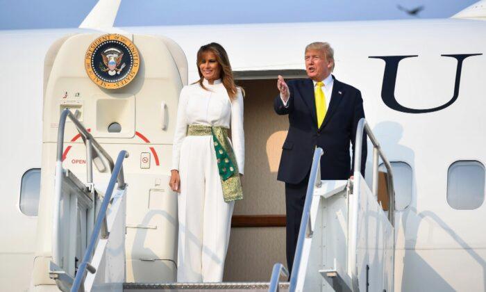 Melania Trump Dons Attire Inspired by Early 20th Century Indian Textiles