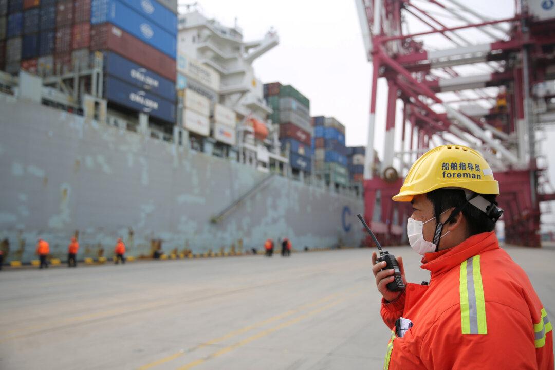 China’s Top Container Ports Unclog Backlog as Virus Curbs Ease
