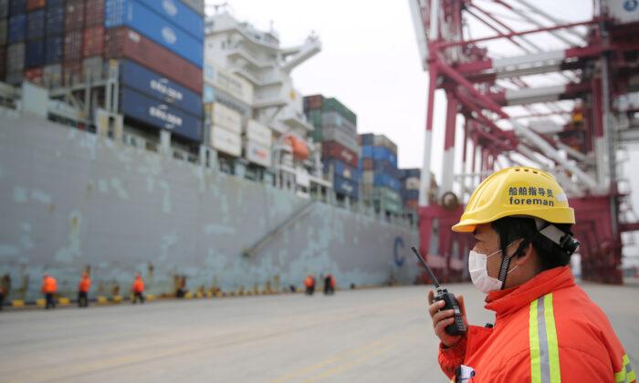 China’s Top Container Ports Unclog Backlog as Virus Curbs Ease